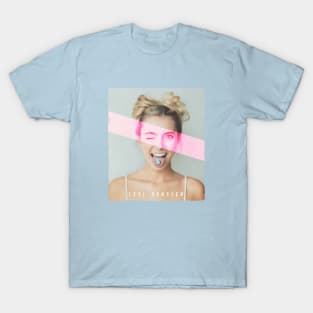 LEXI HENSLER T-Shirt